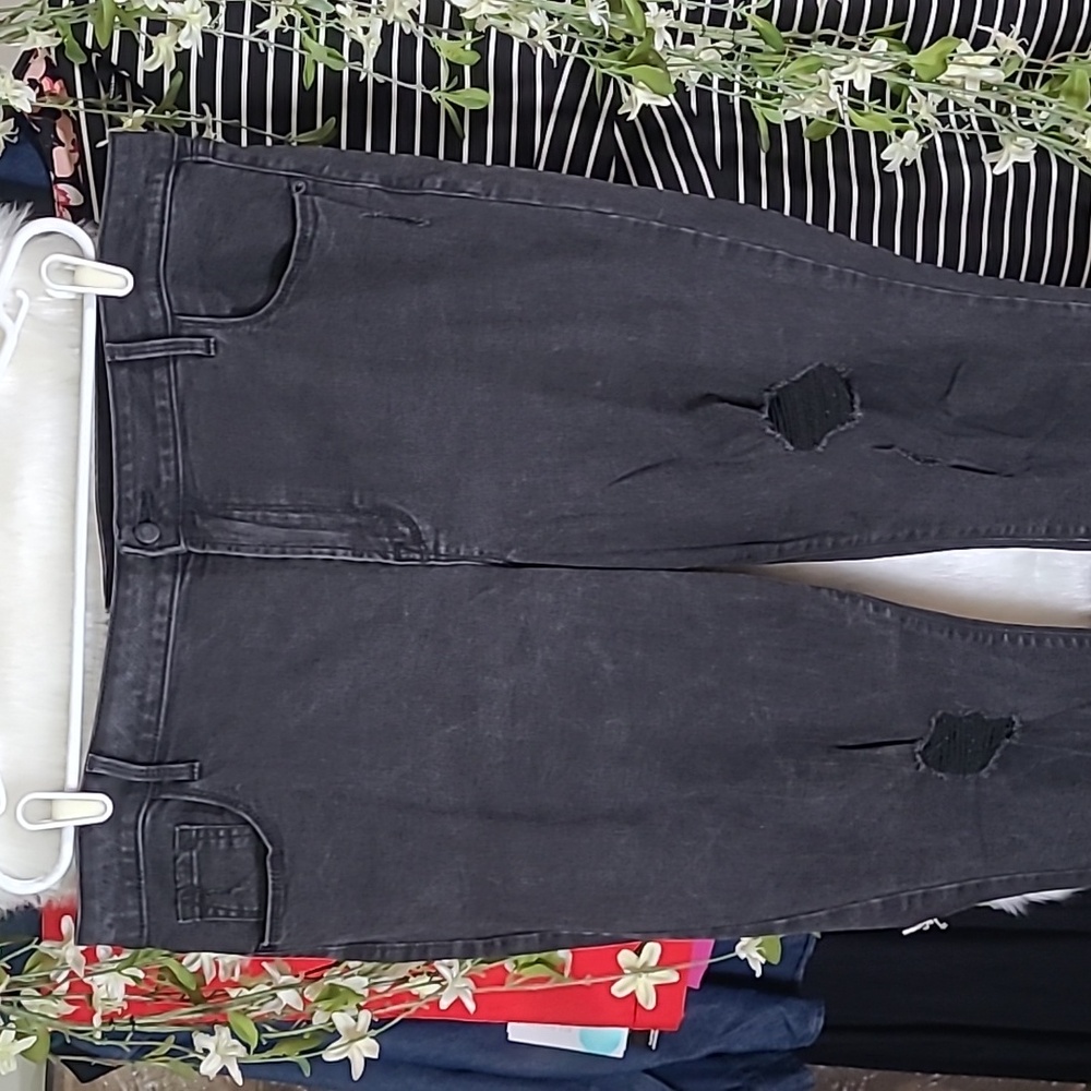 Old Navy Rockstar jeans - Picture 3 of 9
